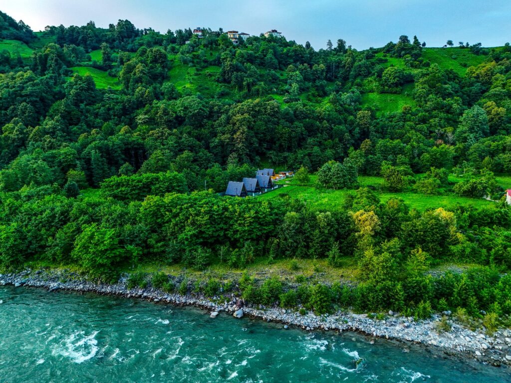 Derede Vore Bungalov — Çamlıhemşin Rize bungalov evi